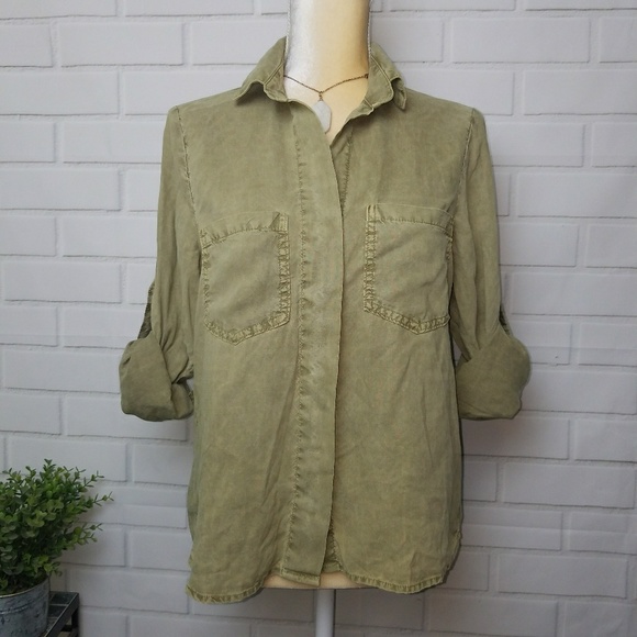 Bella Dahl Hi Low Split back size S button up top - Picture 3 of 8